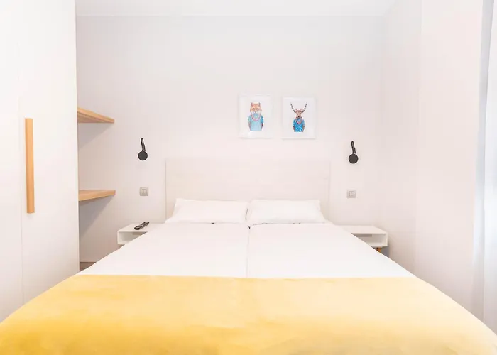 Sholeo Santa Catalina Flats *