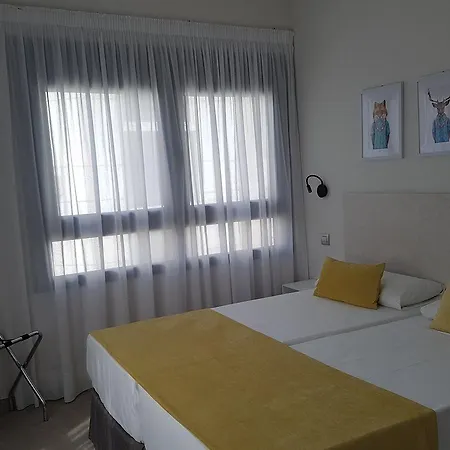 شقة Sholeo Santa Catalina Flats